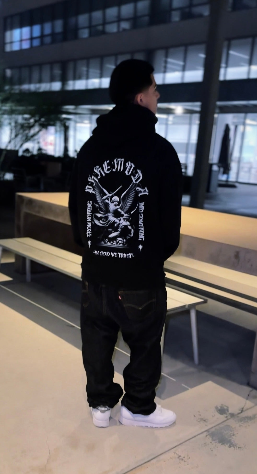Step on the serpent black hoodie🐍💯