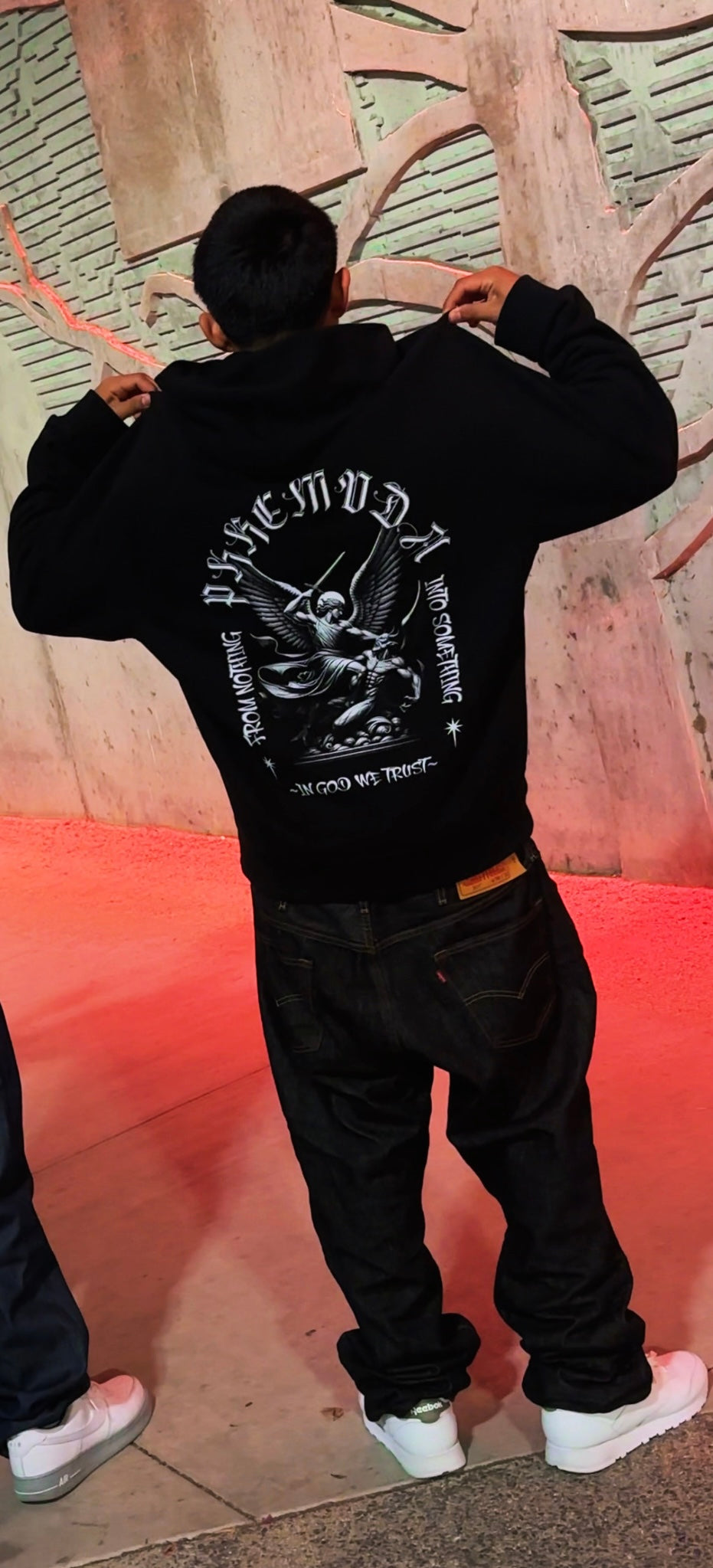 Step on the serpent black hoodie🐍💯