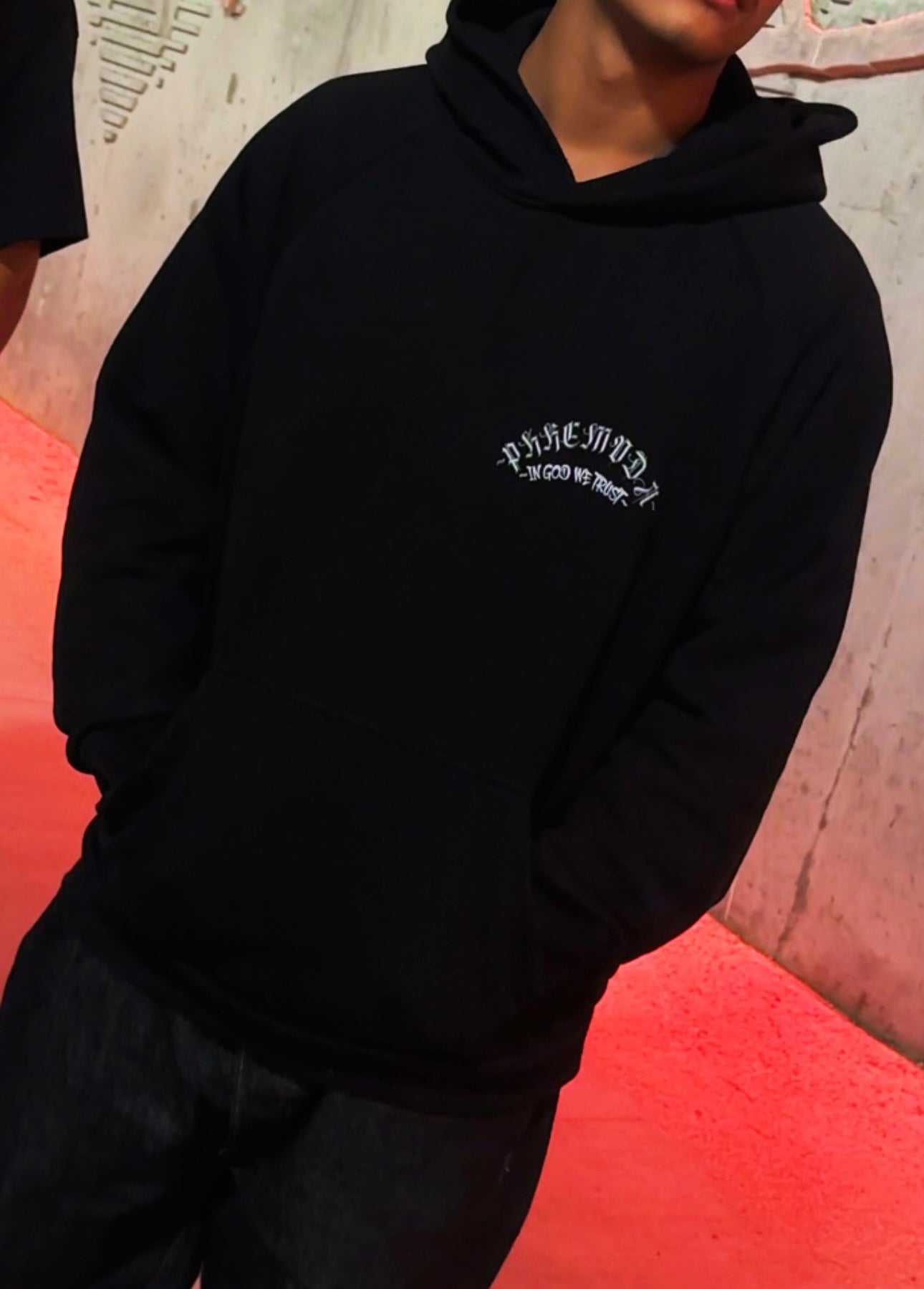 Step on the serpent black hoodie🐍💯